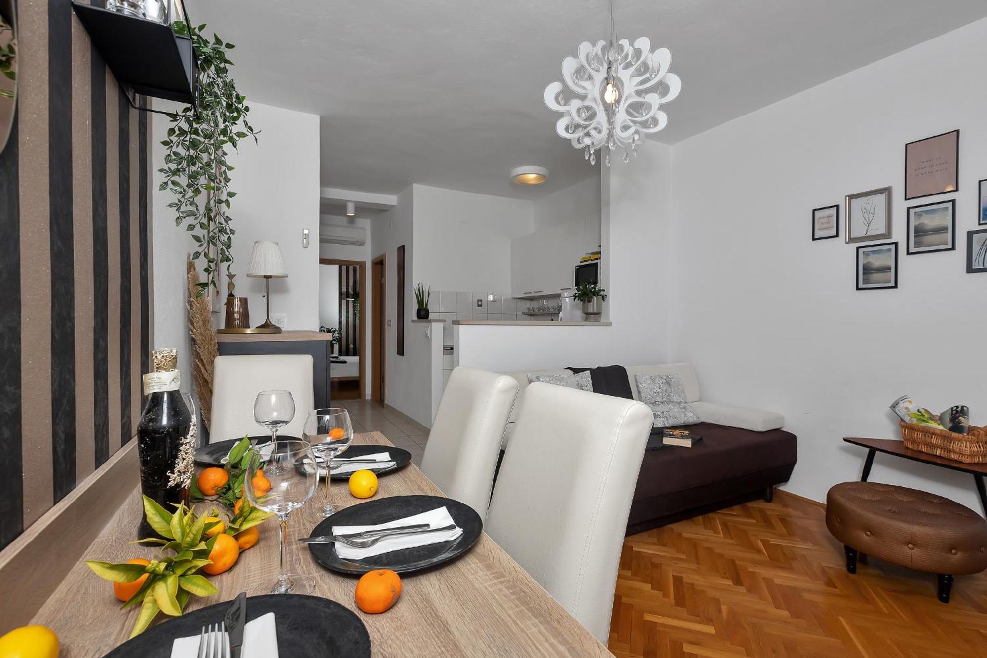 Apartments Strada Tučepi Cameră foto